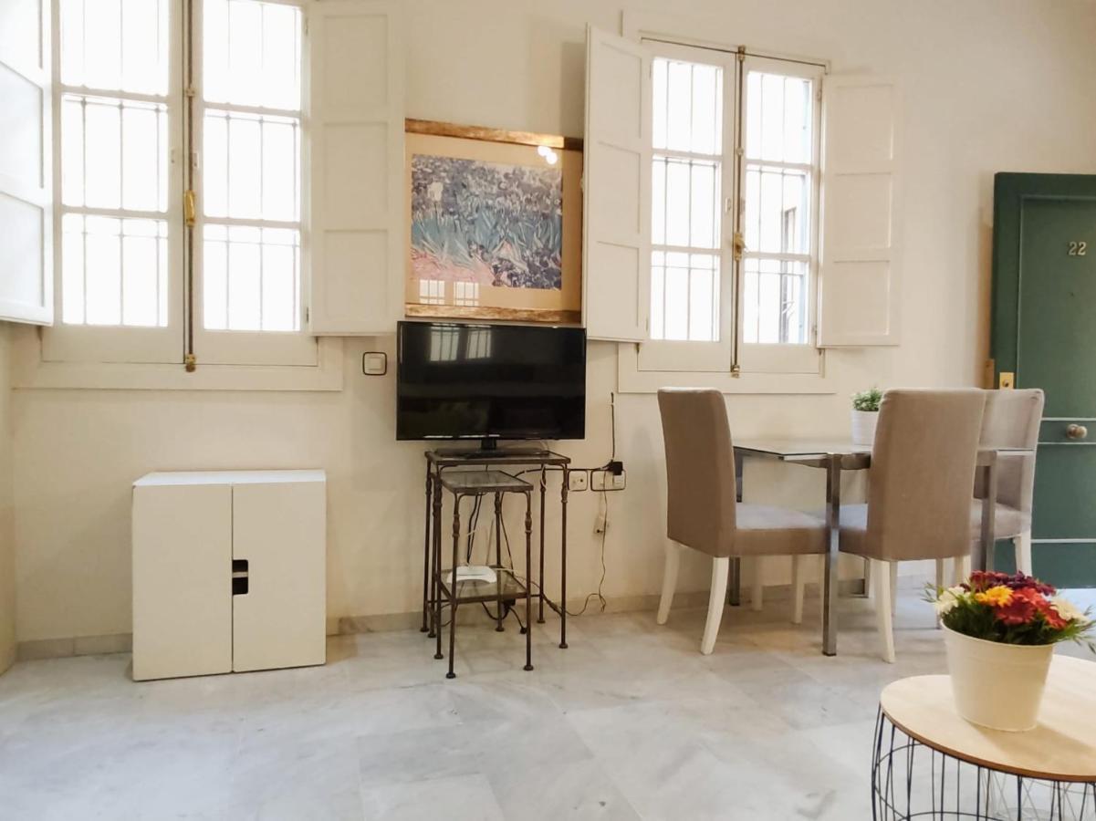 Homeyseville-Bright Apartment At Santa Cruz 4 Pax, Parking Optional Экстерьер фото