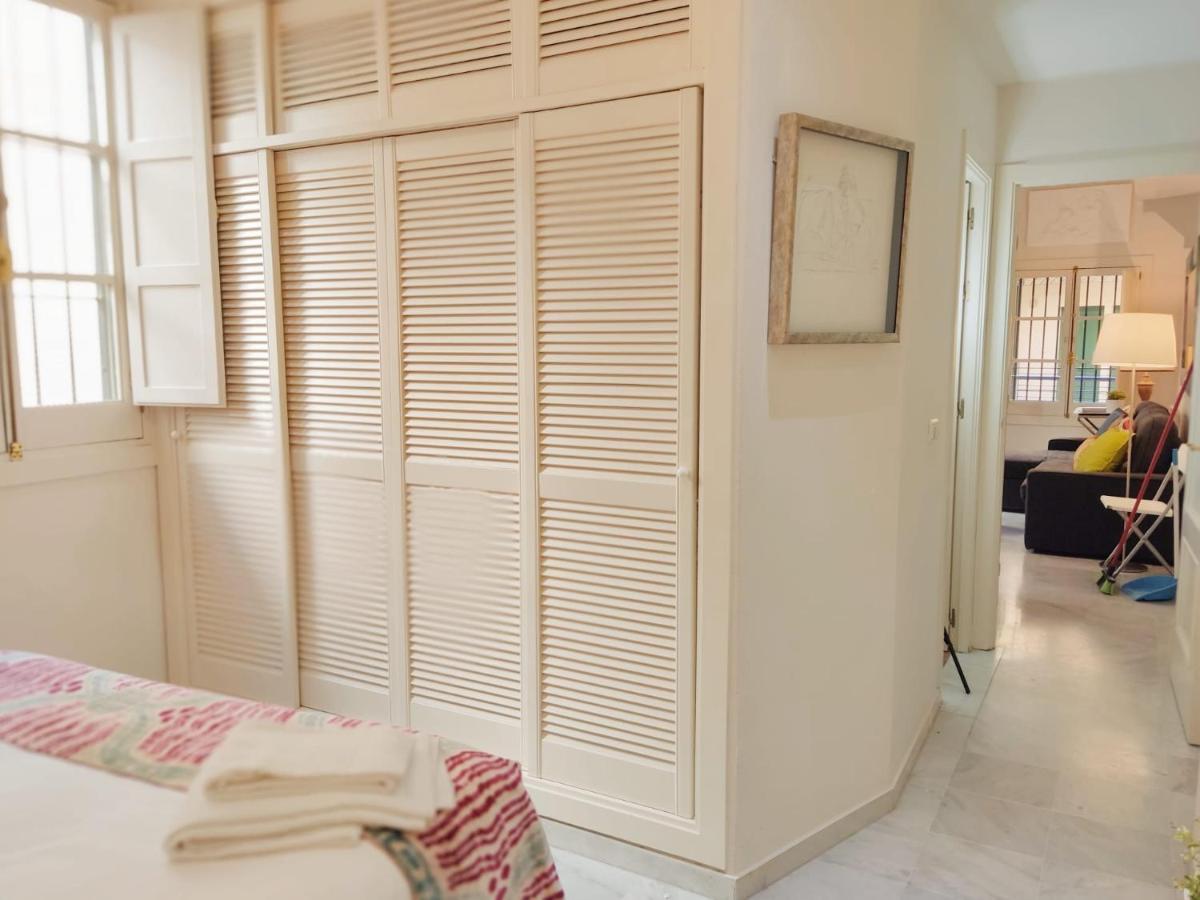 Homeyseville-Bright Apartment At Santa Cruz 4 Pax, Parking Optional Экстерьер фото