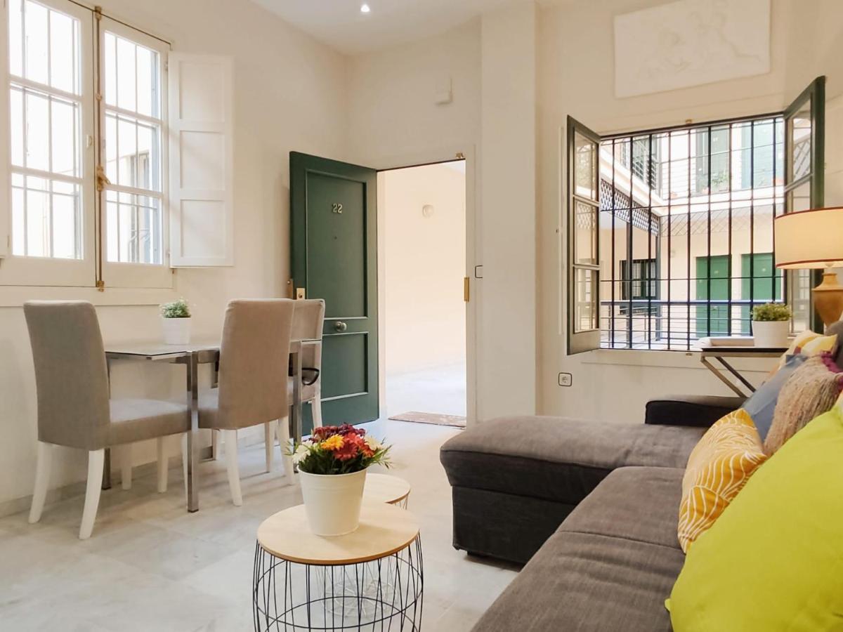 Homeyseville-Bright Apartment At Santa Cruz 4 Pax, Parking Optional Экстерьер фото