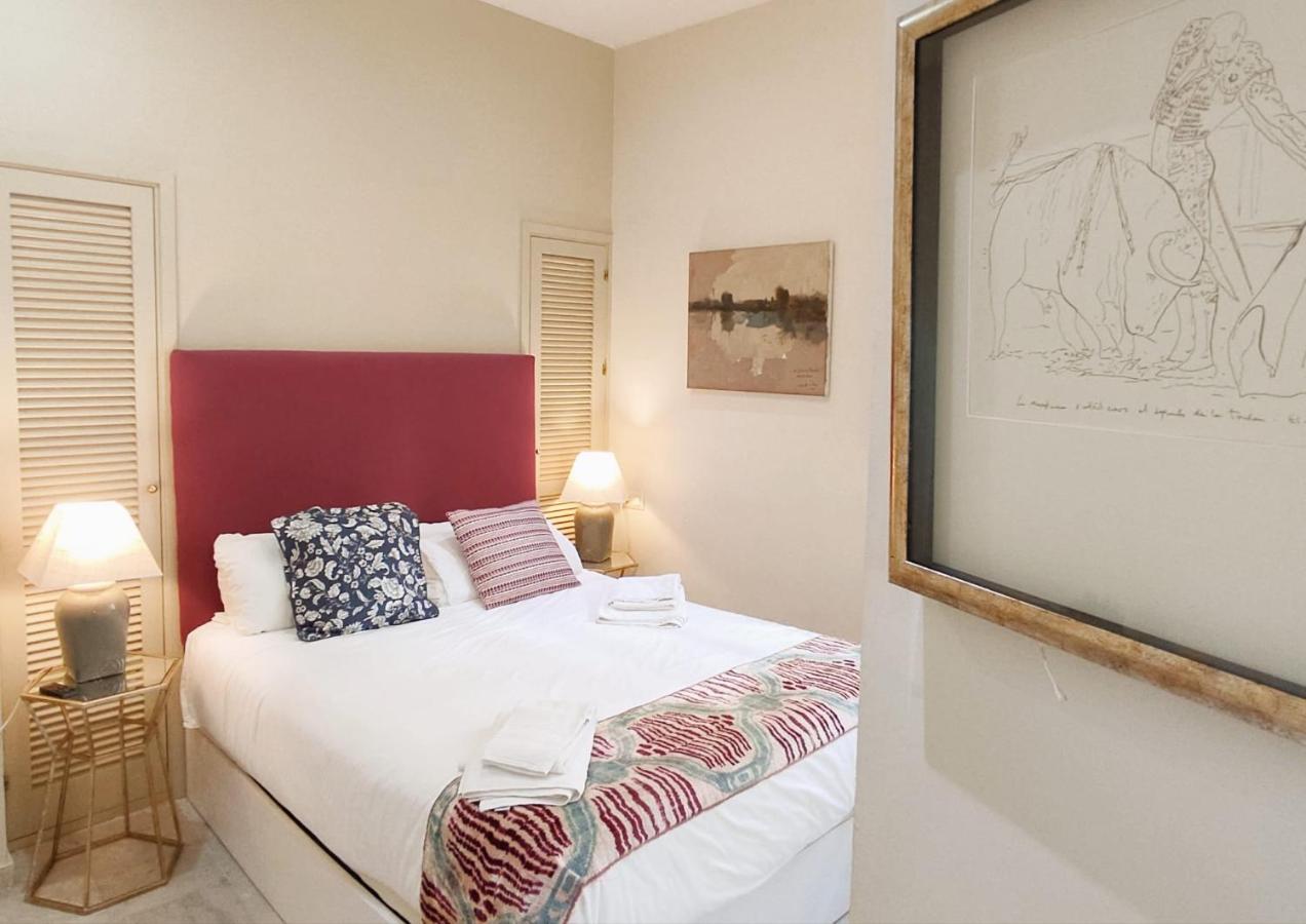 Homeyseville-Bright Apartment At Santa Cruz 4 Pax, Parking Optional Экстерьер фото