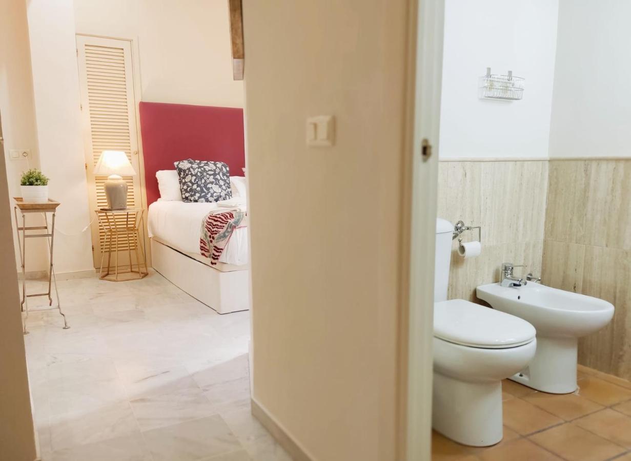 Homeyseville-Bright Apartment At Santa Cruz 4 Pax, Parking Optional Экстерьер фото
